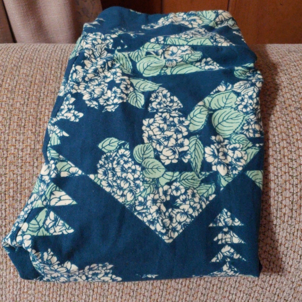 Lularoe OS leggings